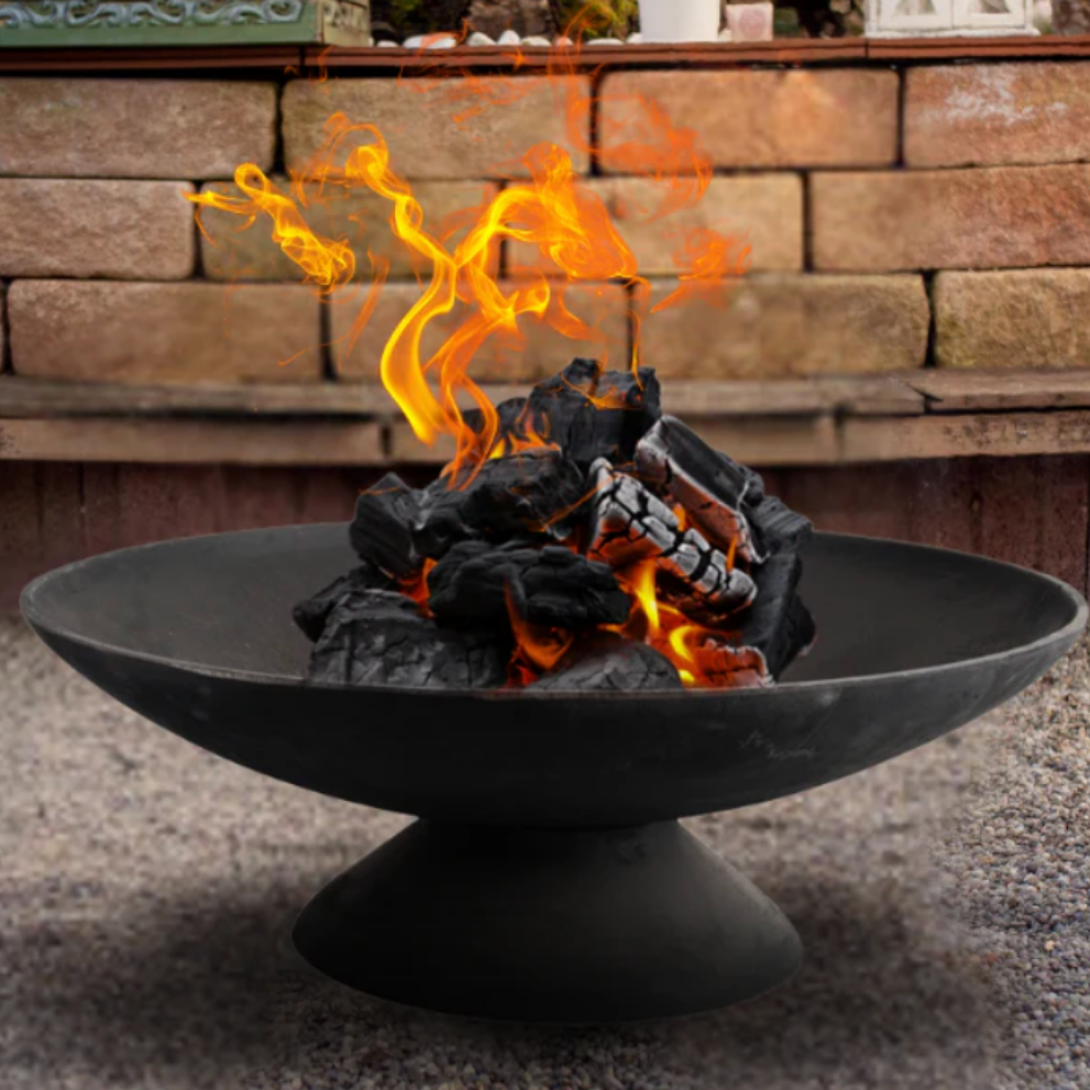 Round base firepit set at ground level