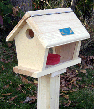 Wooden Bluebird Feeder-Small